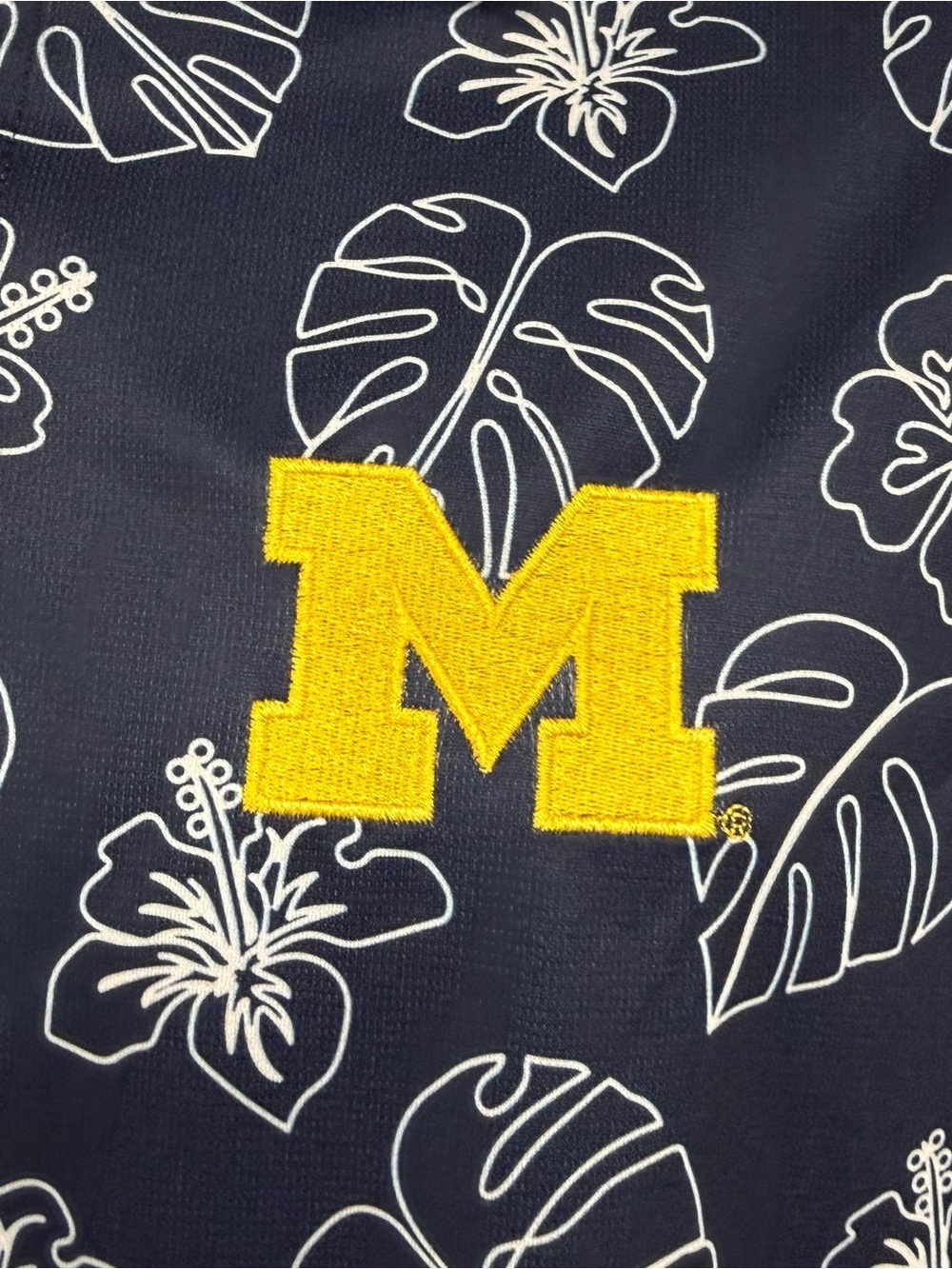 NWT Pro Edge Michigan Wolverines Hawaiian Golf Polo Mens S Shirt NCAA U of M - Picture 4 of 9